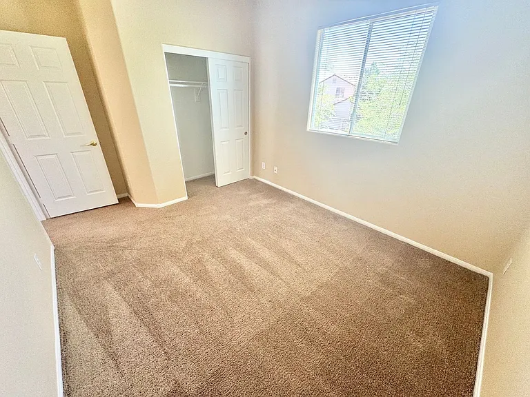 10424 Palm Village St — Photo 17