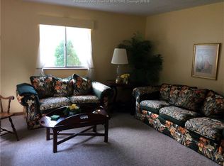 119 Brookhaven Dr, Nitro, WV