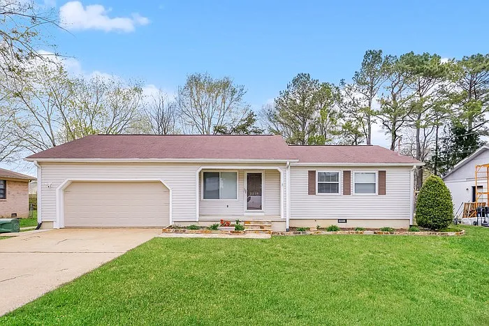 2218 Cecille Dr SW — Photo 1