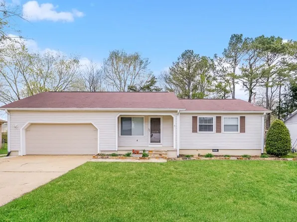 2218 Cecille Dr SW, Huntsville, AL 35803