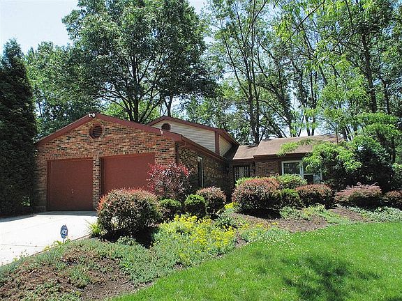 2nd image of 1071 Muirfield Dr
