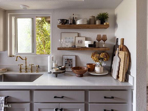 5th image of 2906 E AVENIDA OLIVOS --