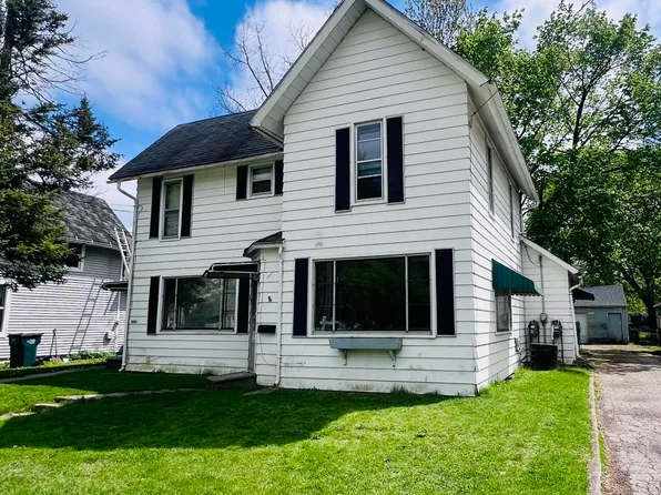1003 Fletcher St, Owosso, MI 48867