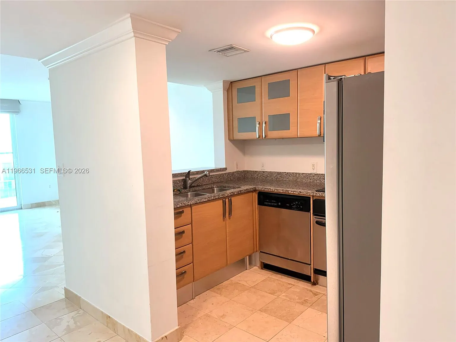 Skyline On Brickell Condo — Photo 3
