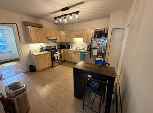69 Gore St #2A, Cambridge, MA 02141