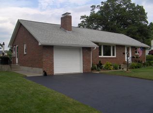 21 Acushnet Ave, Worcester, MA 01606