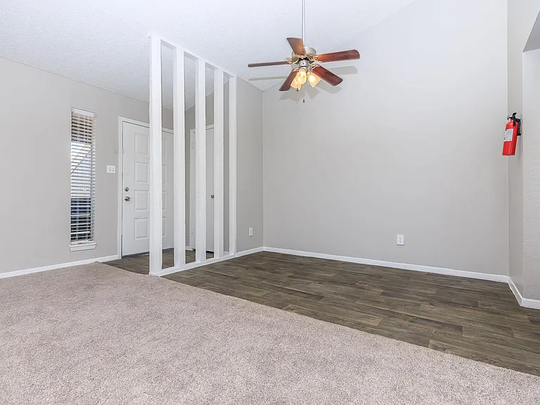Villas at Alameda — Photo 70