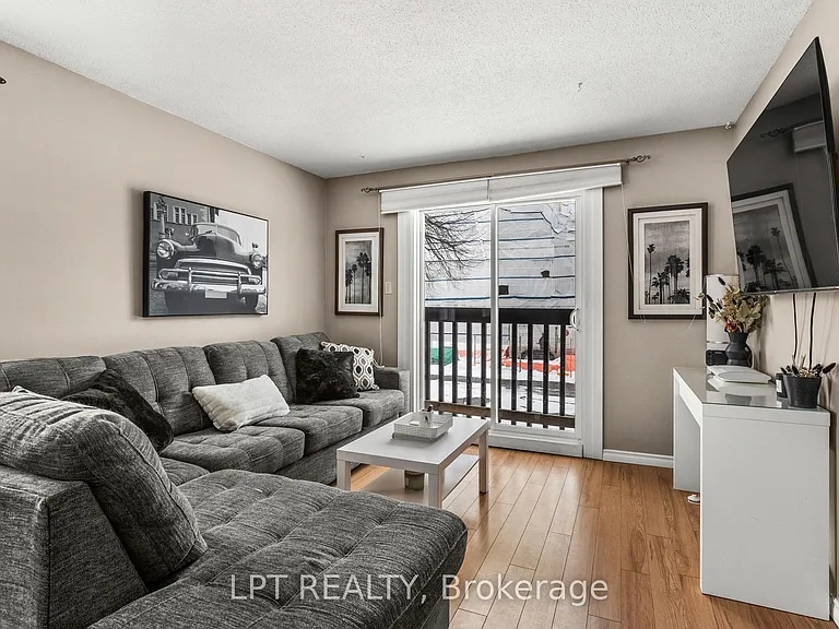 260 Fenerty Ct #4 — Photo 12