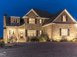 2116 Meadowood Cv, Monroe, GA 30655