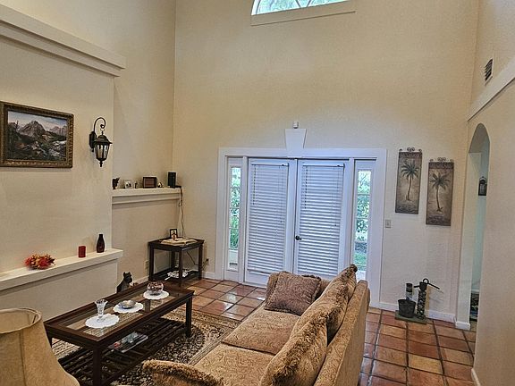 2nd image of 11453 Lakeview Drive #4a