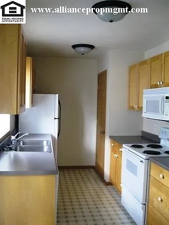 2902WVIL — Photo 3
