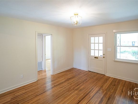 3rd image of 215 Brandywine Rd #215