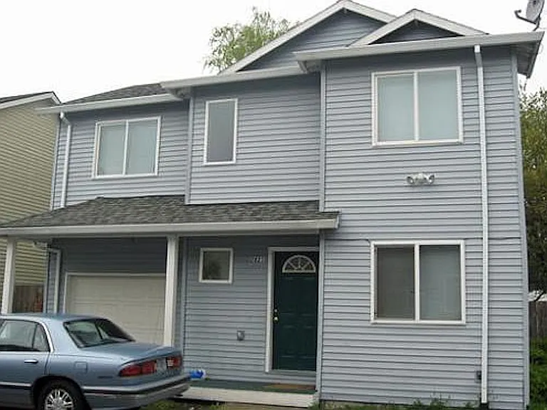 2819-2835 SE 90th Pl — Photo 1