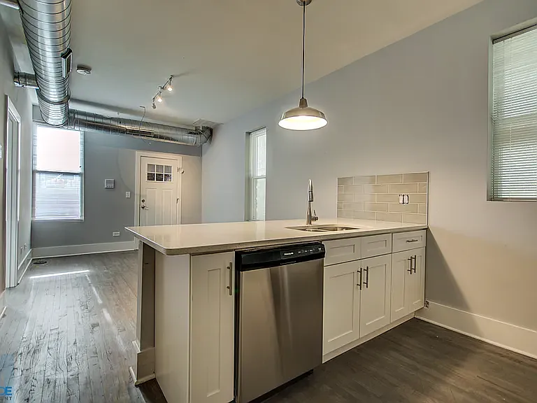 2030 W 21st St #BF — Photo 4