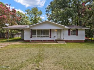 3154 Oak Forest Dr, Jackson, MS 39212