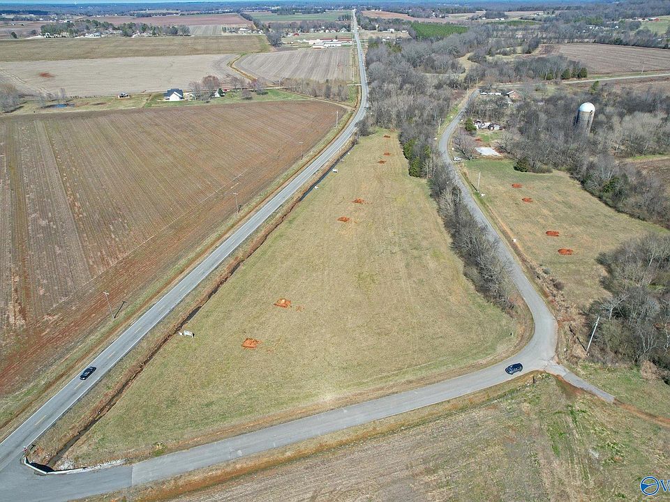 2nd image of 203 Moe Rd