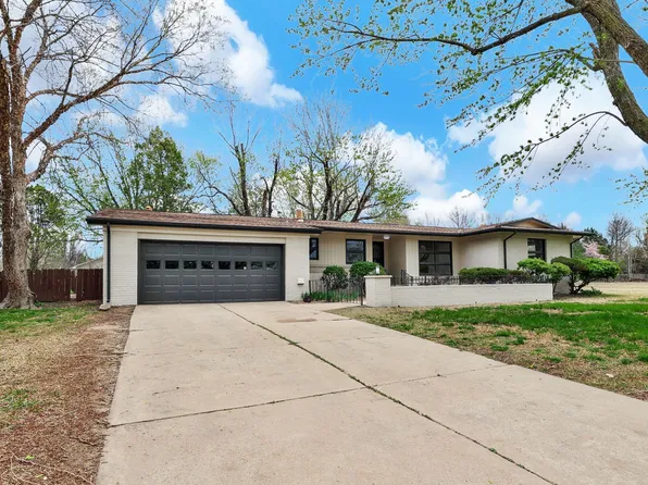 936 S Dowell Ter, Wichita, KS 67207