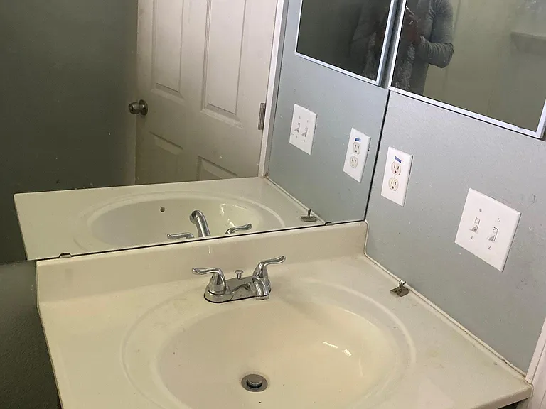 613 Cassine Dr — Photo 6