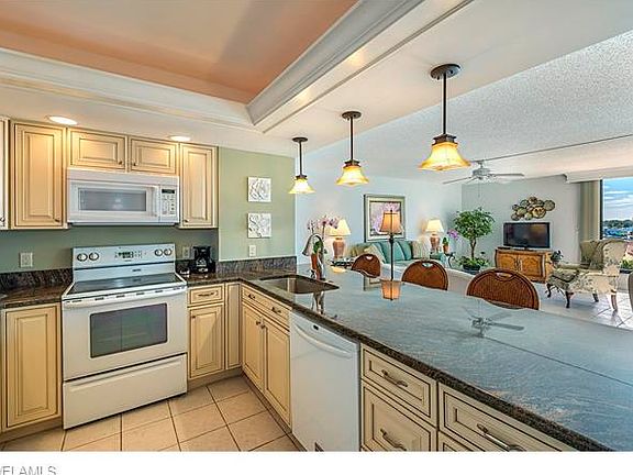 3rd image of 3215 Gulf Shore Blvd N #504