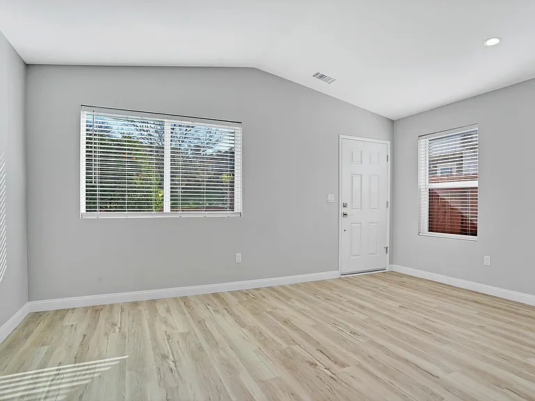 800 Garfield Ave — Photo 11