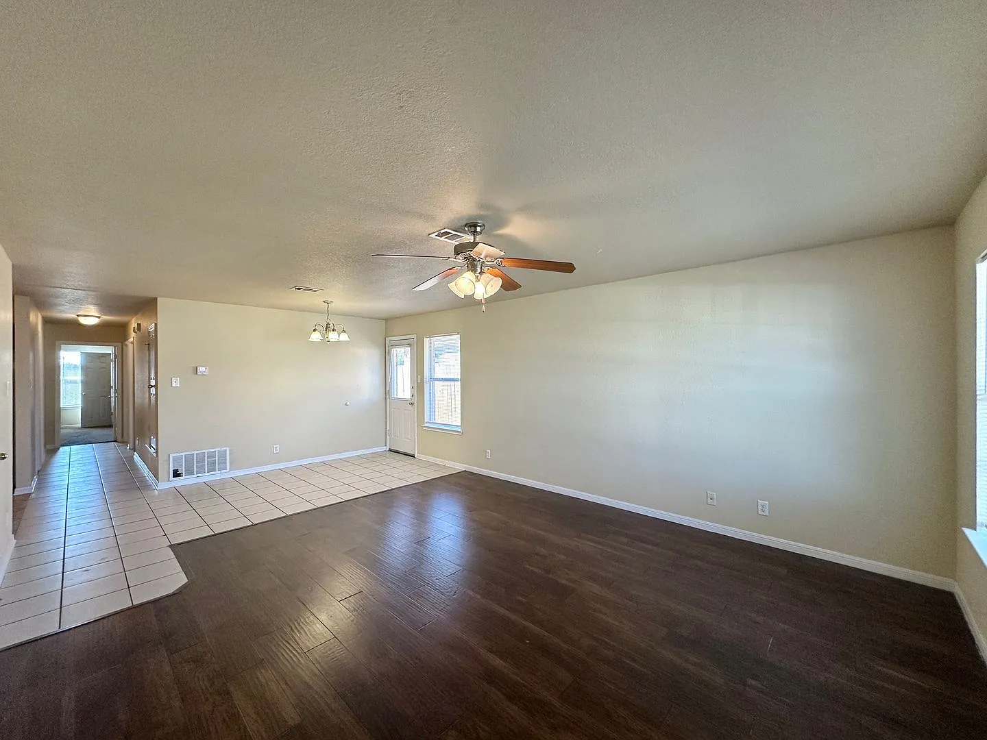 4304 Elms Run Cir — Photo 2
