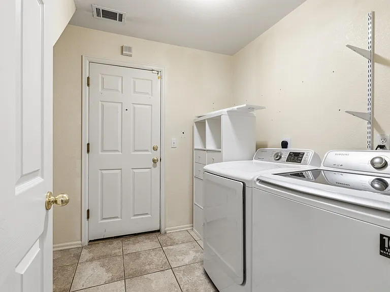 11114 York Way — Photo 18