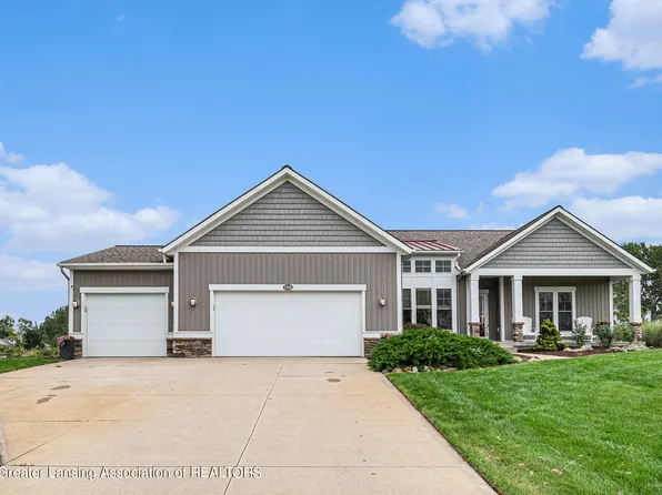 5318 Conrad Dr, Haslett, MI 48840
