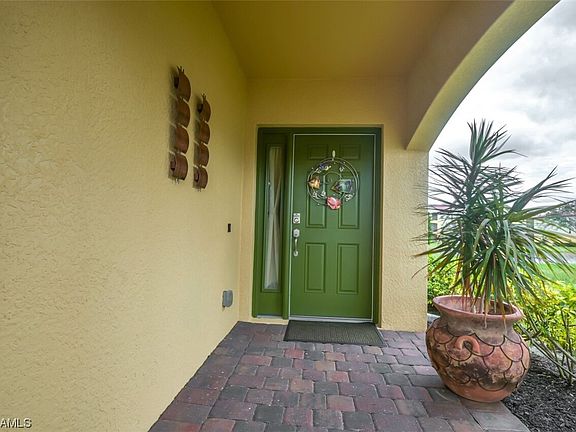 4th image of 12575 Laurel Cove Dr
