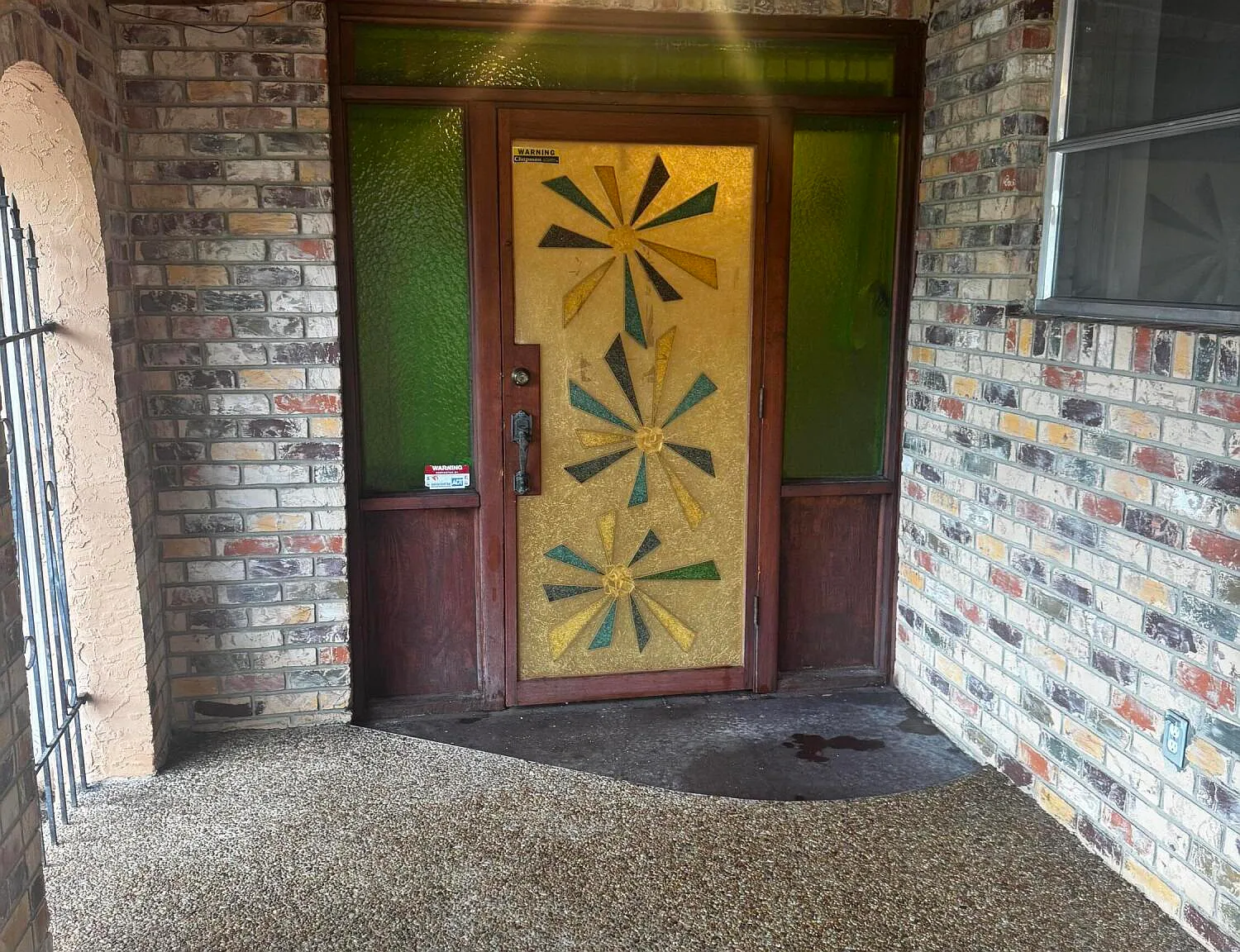 5 bed, 3.0 bath, 3209 sqft, $5,500 — Photo 2