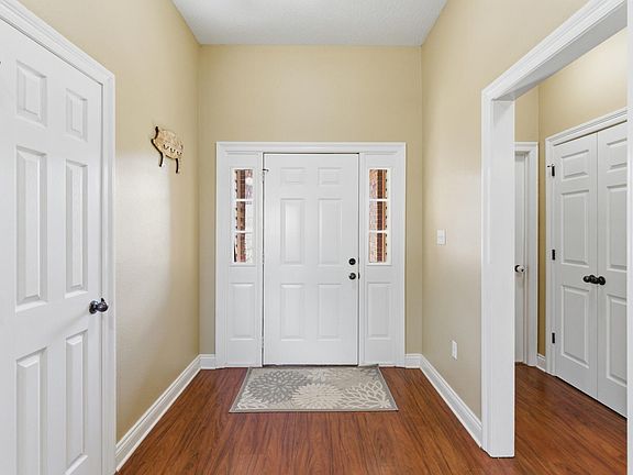 4th image of 96 High Meadows Cir