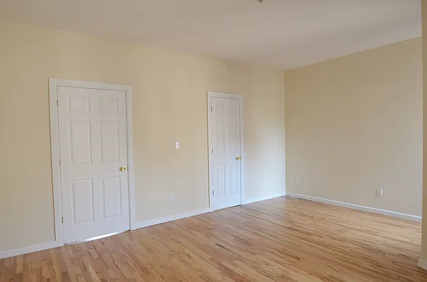 Rented by CITY SKYLINE REALTY INC | media 15