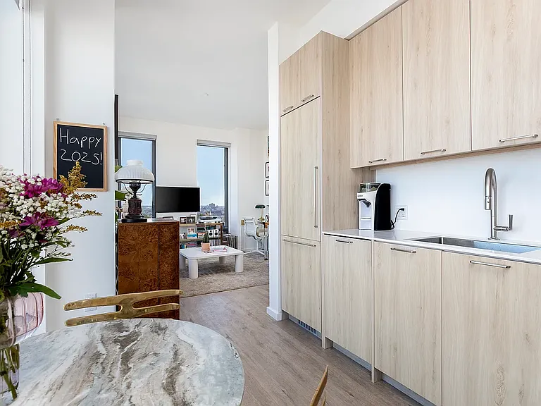 545 Vanderbilt Ave #21D — Photo 6
