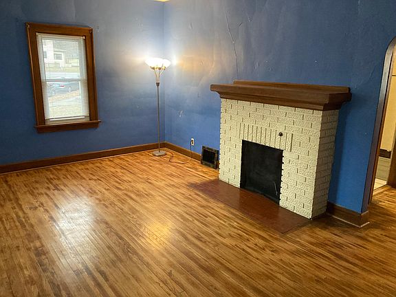 2nd image of 2021 Jefferson Ave