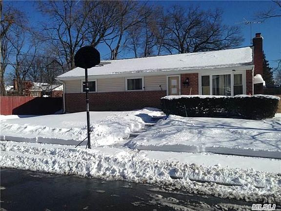 3rd image of 293 Kane Ct