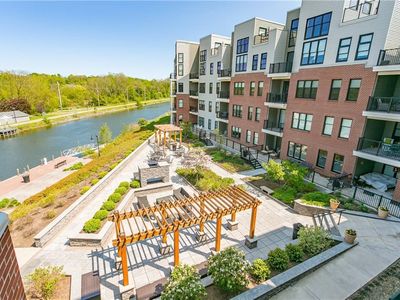 83 E Church St APT 411, Fairport, NY, 14450