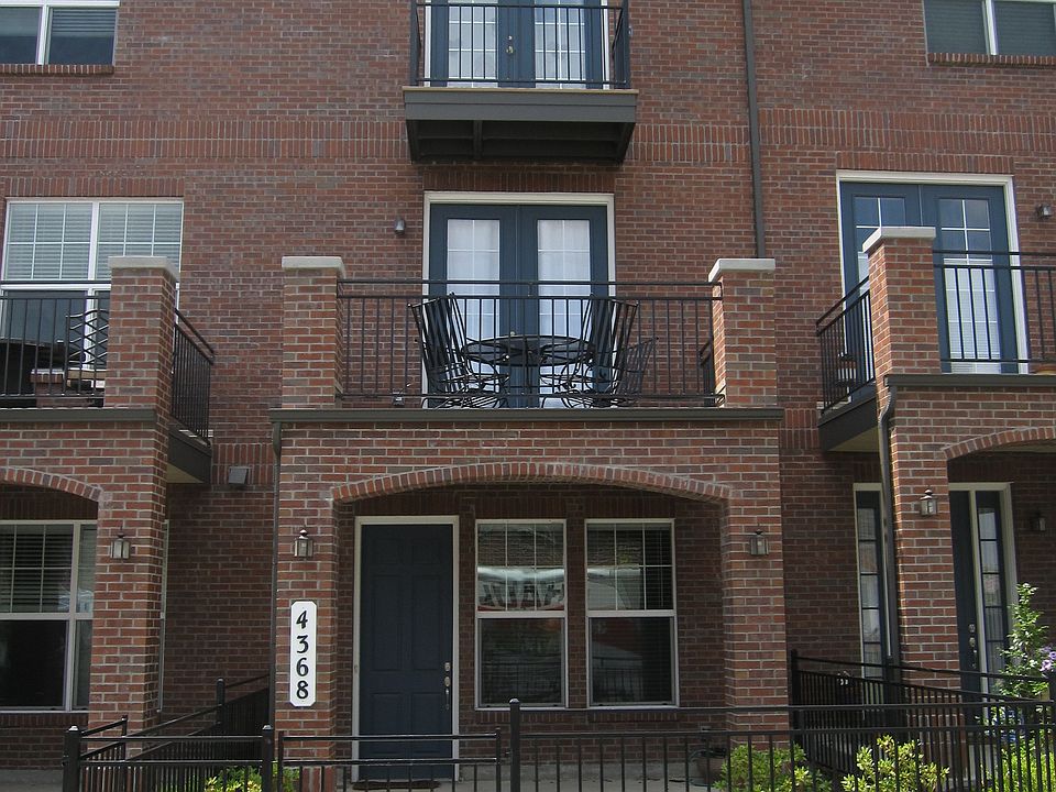 Front of Townhome