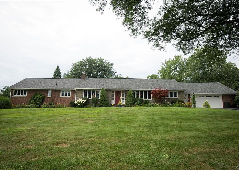 1st image of 100 Iroquois Ln