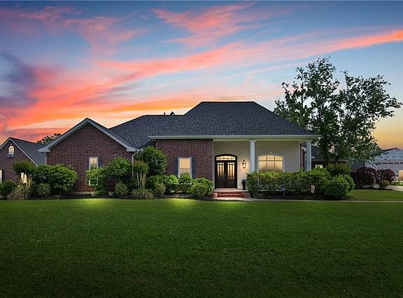 2nd image of 1661 Hollow Cove Ln