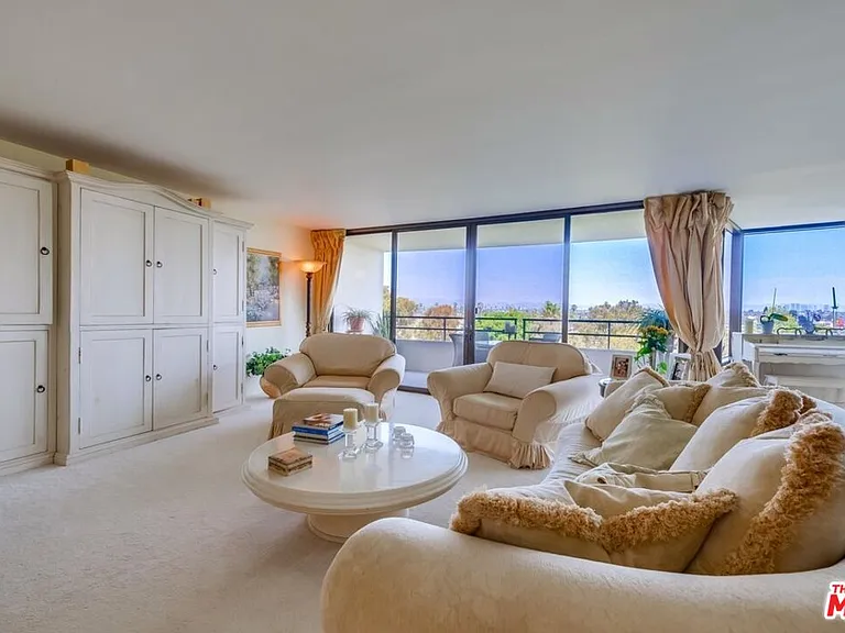 4337 Marina City #241 — Photo 17