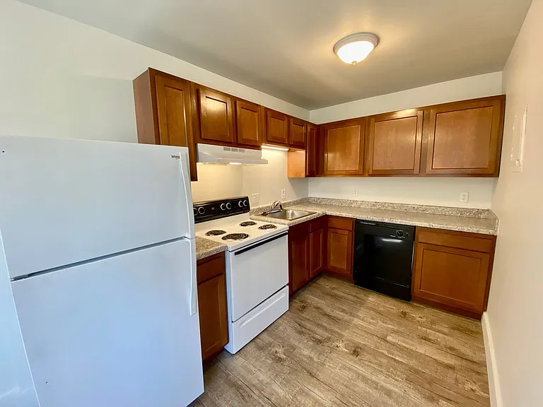 514 Emmet St — Photo 2
