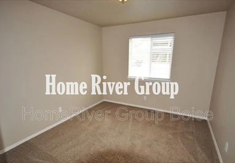 2980 W Acarrera Ln #201 — Photo 11