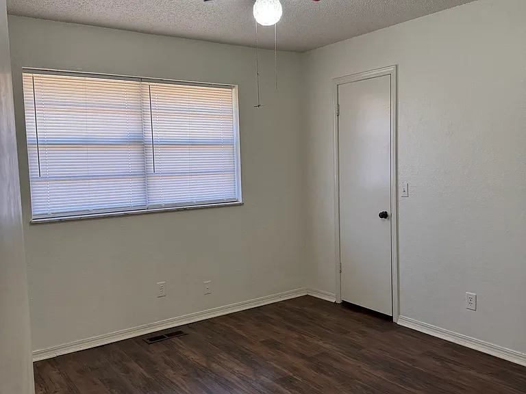617 John F Kroutil Dr — Photo 18