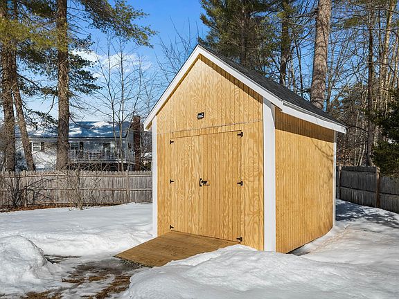 5th image of 2 Vinewood Lane