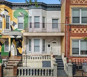 2469 Hoffman Street