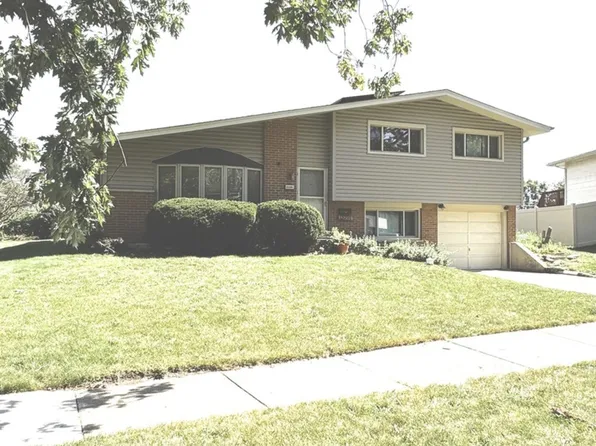 15201 Briar Ln, Oak Forest, IL 60452