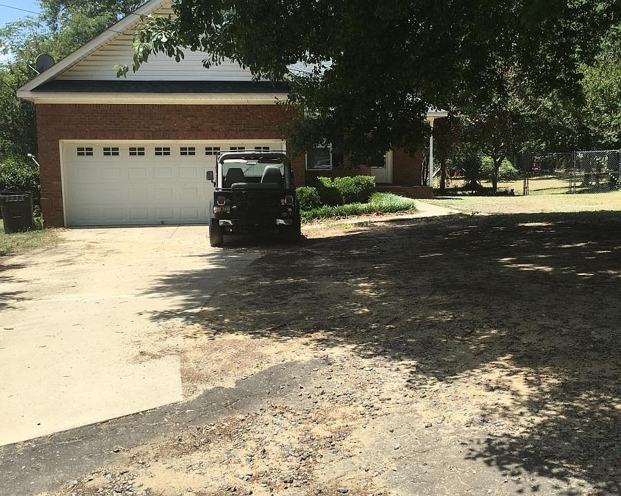 Garage and front yard