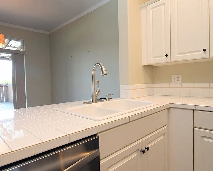 10722 NE 5th Ave — Photo 12