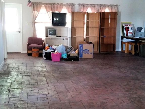 4th image of 10444 Bon Aire Dr