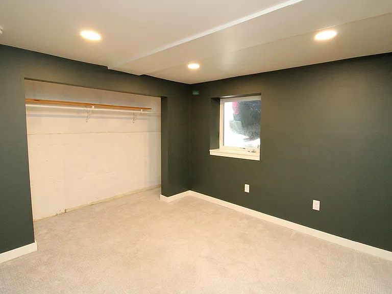 1415 NE 74th Ave — Photo 18