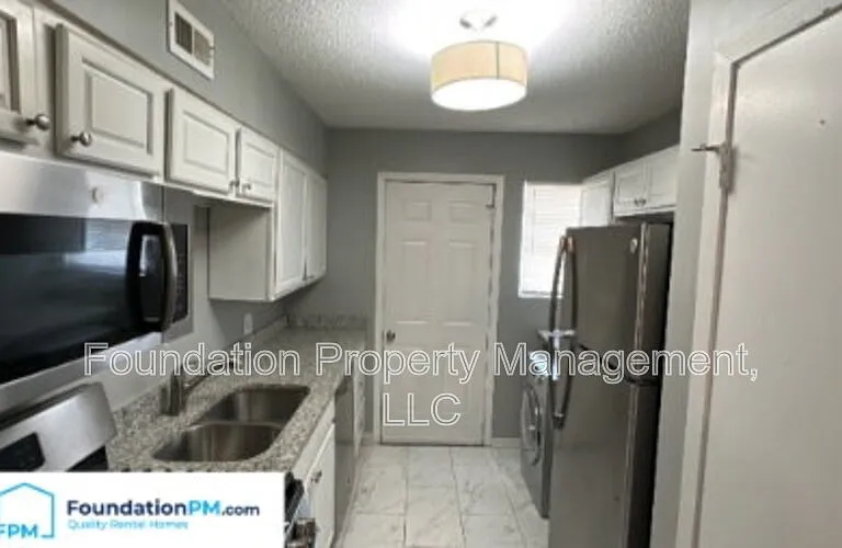 267 Greenlaw Ave #12 — Photo 5